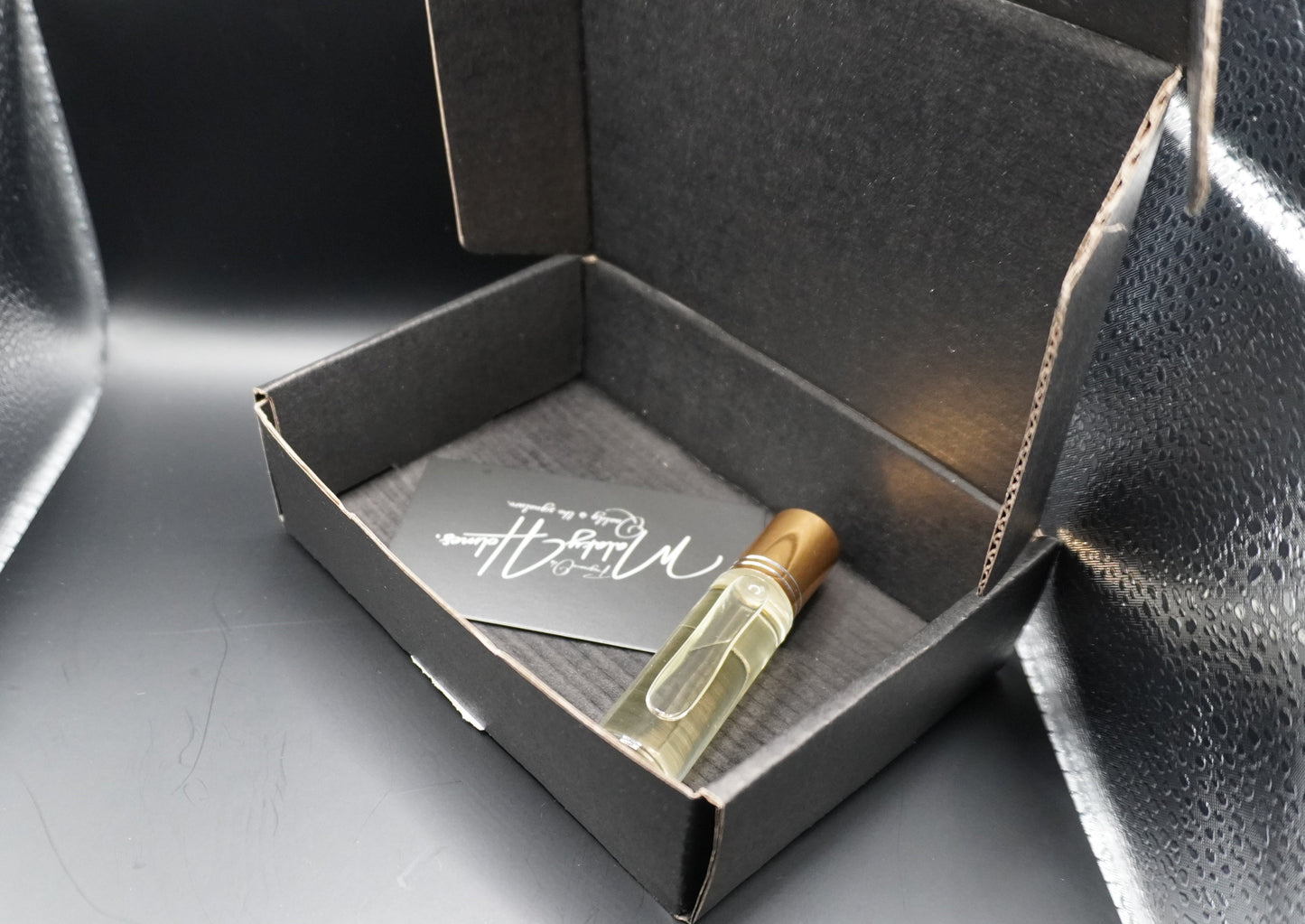 Holmes le parfum fragrance oil